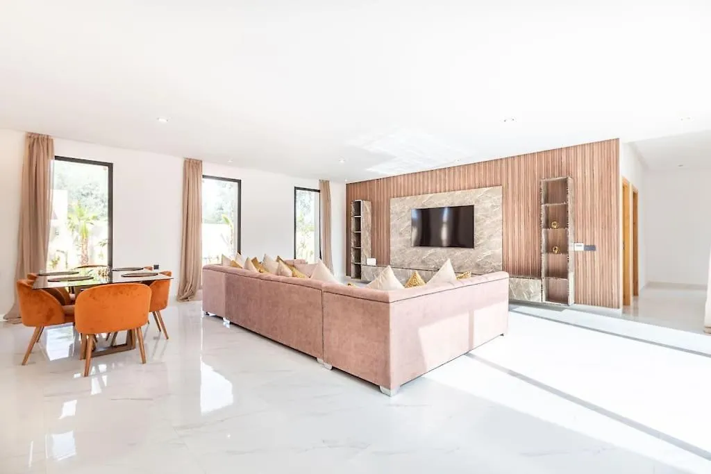 Villa Miami, Jacuzzi, Piscine Chauffee ,Table Ping Pong Marrakesh Morocco