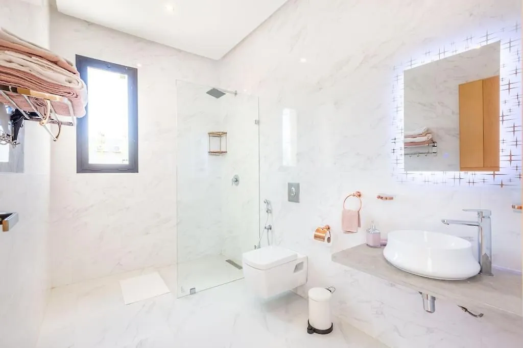 Villa Miami, Jacuzzi, Piscine Chauffee ,Table Ping Pong Marrakesh