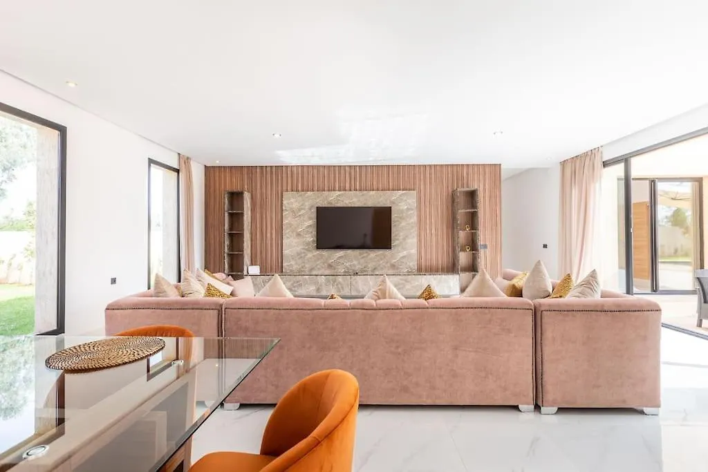 Villa Miami, Jacuzzi, Piscine Chauffee ,Table Ping Pong Marrakesz