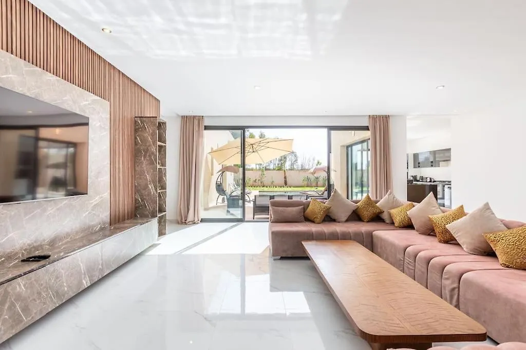 Villa Miami, Jacuzzi, Piscine Chauffee ,Table Ping Pong Marrakesz