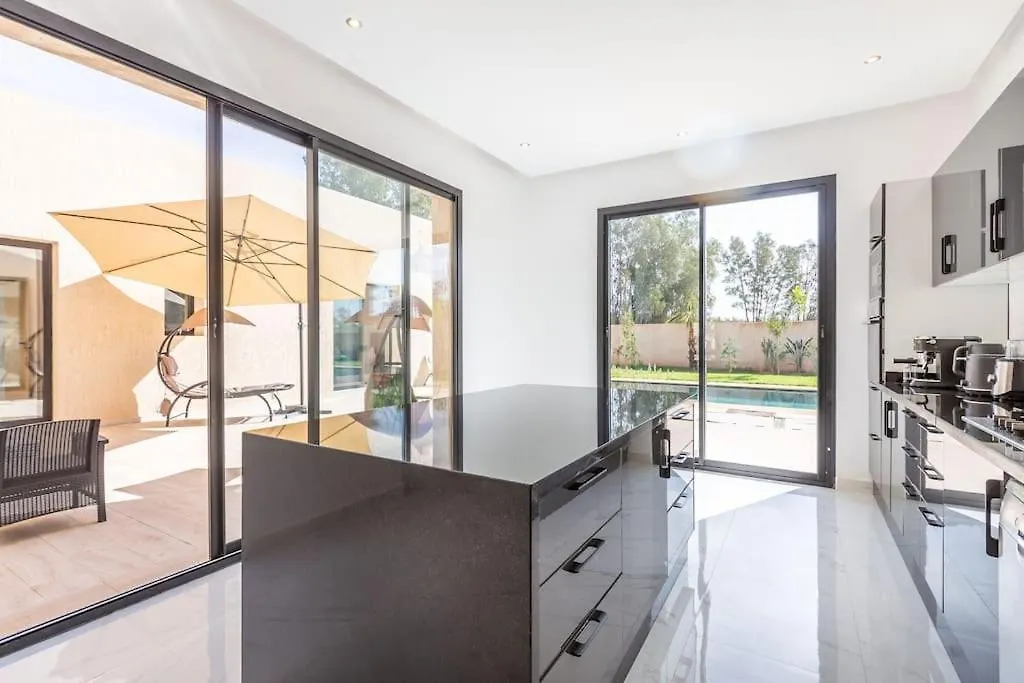 Villa Miami, Jacuzzi, Piscine Chauffee ,Table Ping Pong Marrakesh